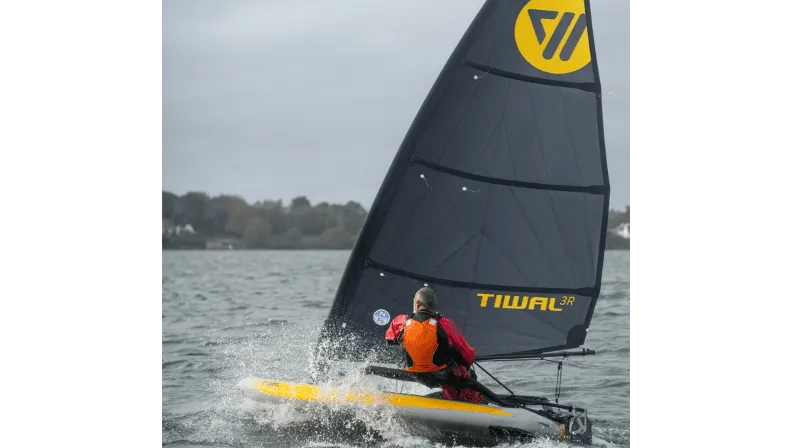 Two-bag dinghy from Tiwal has racing ambition
