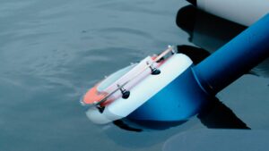 Membrane replaces propellers in fish-fin inspired outboard
