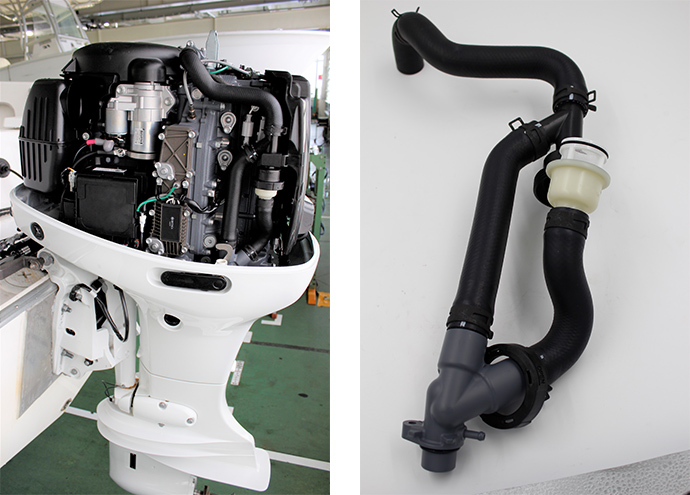 Motor de popa com a tampa aberta para revelar o dispositivo de coleta de microplástico (à esquerda) e o dispositivo de coleta (à direita).