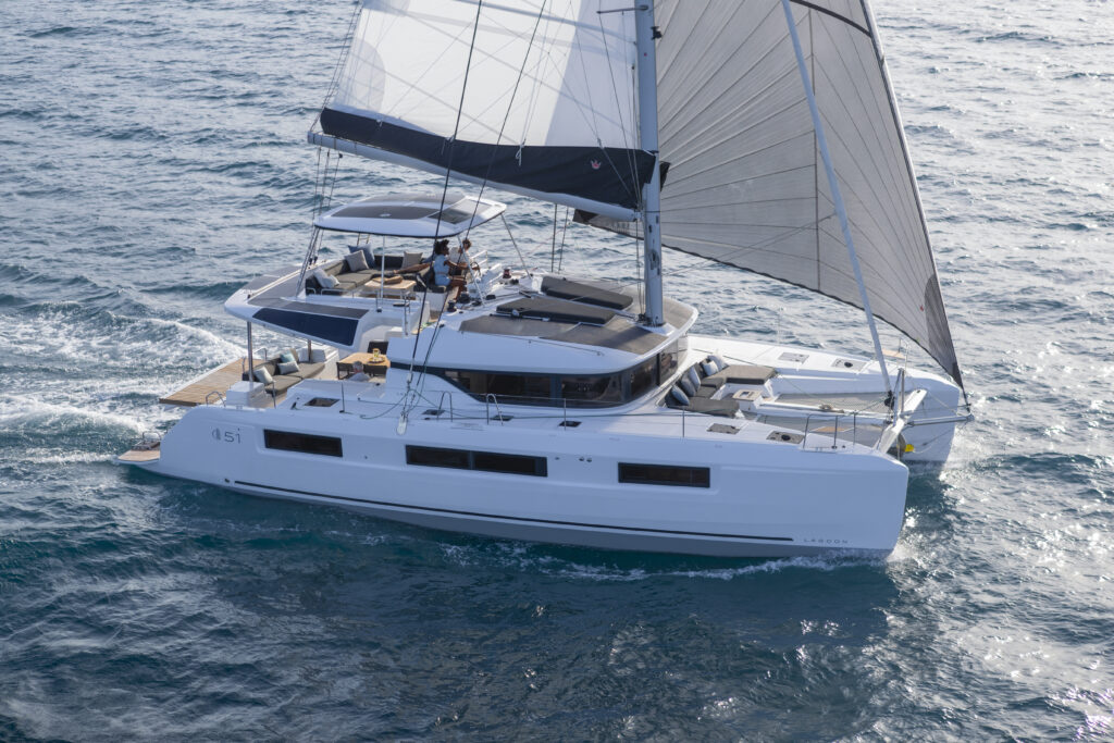 World debuts for Sanlorenzo, Prestige and Beneteau Sail - Marine ...