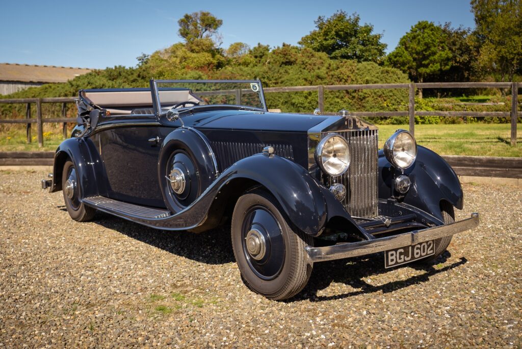 1934 年劳斯莱斯幻影 II Continental Sedanca Coupe - 170,000 英镑（锤子）