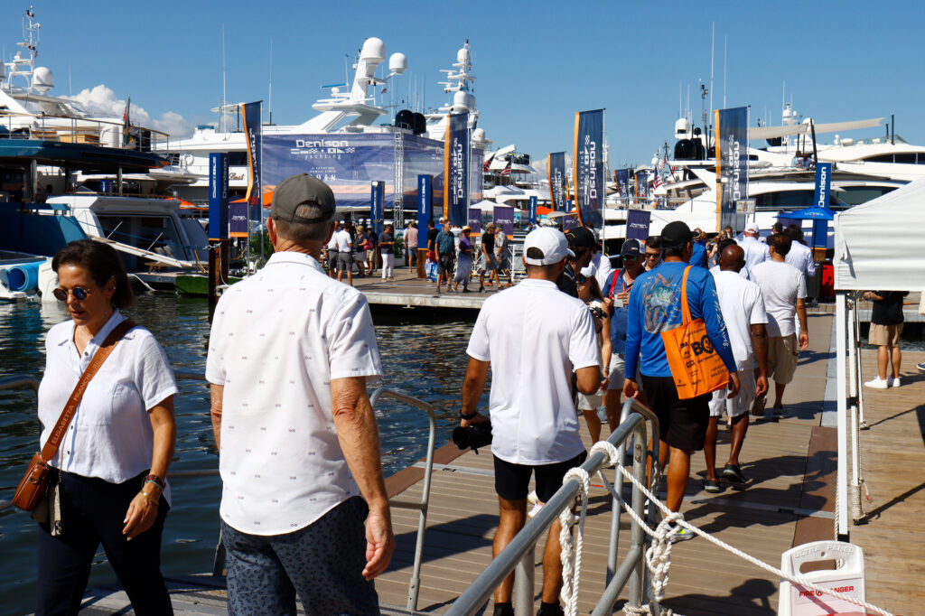 Fort Lauderdale Boat Show FLIBS 2022 [3)