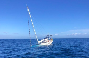 Изображение затонувшей лодки касаток предоставлено Морской поисково-спасательной командой из Виана-ду-Каштелу.