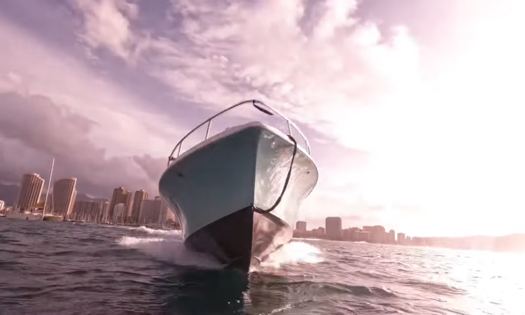 Mergulho de Chris Lastra quase falha