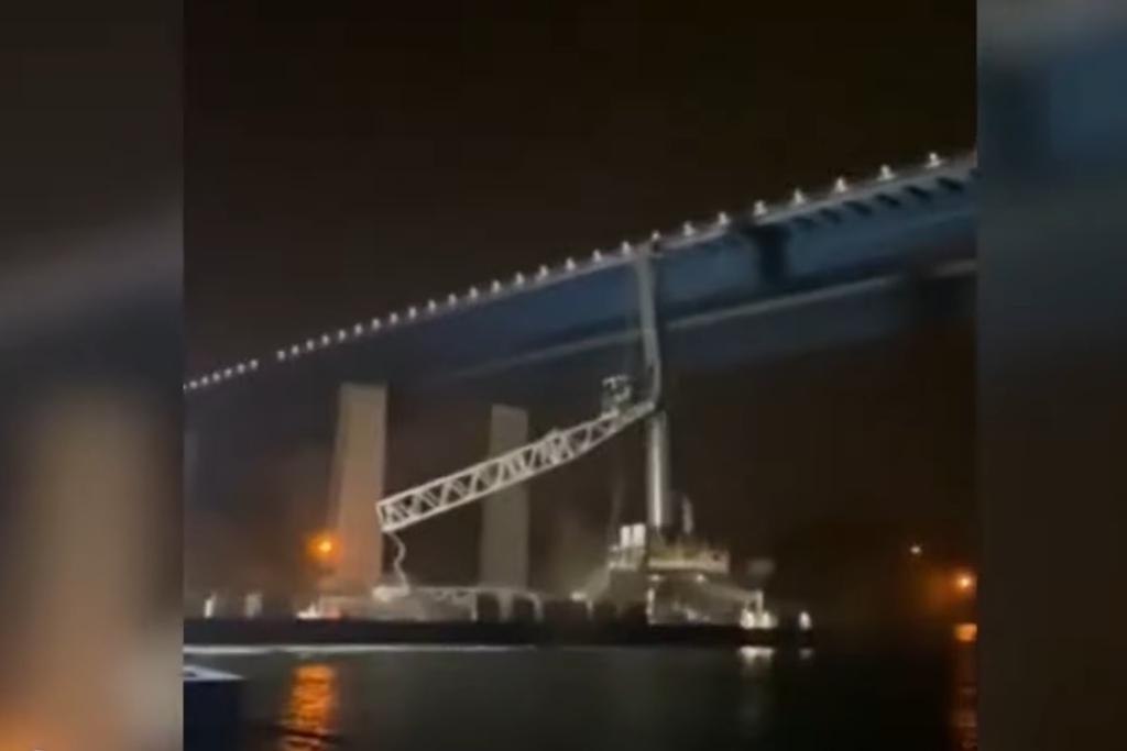 Kiel bridge collision