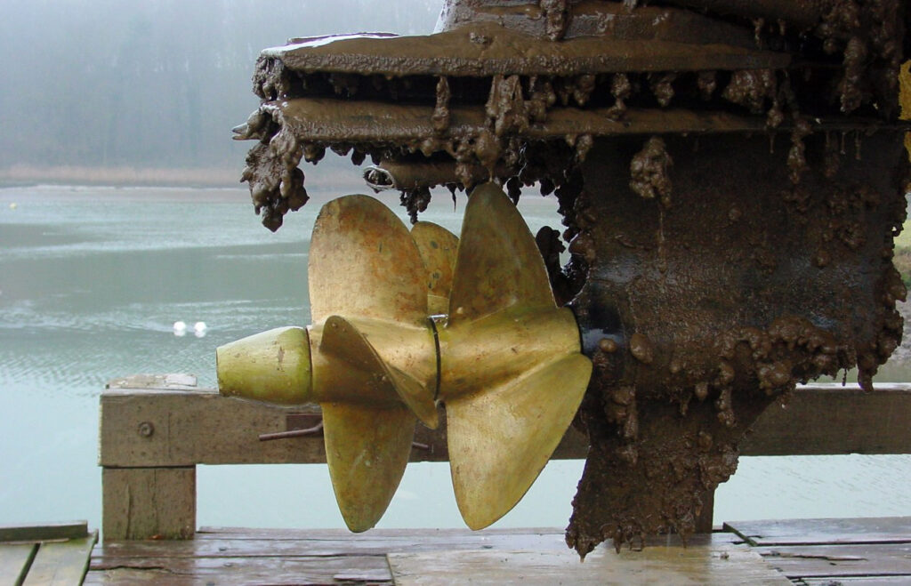 comparison of propeller treated with Propspeed and without