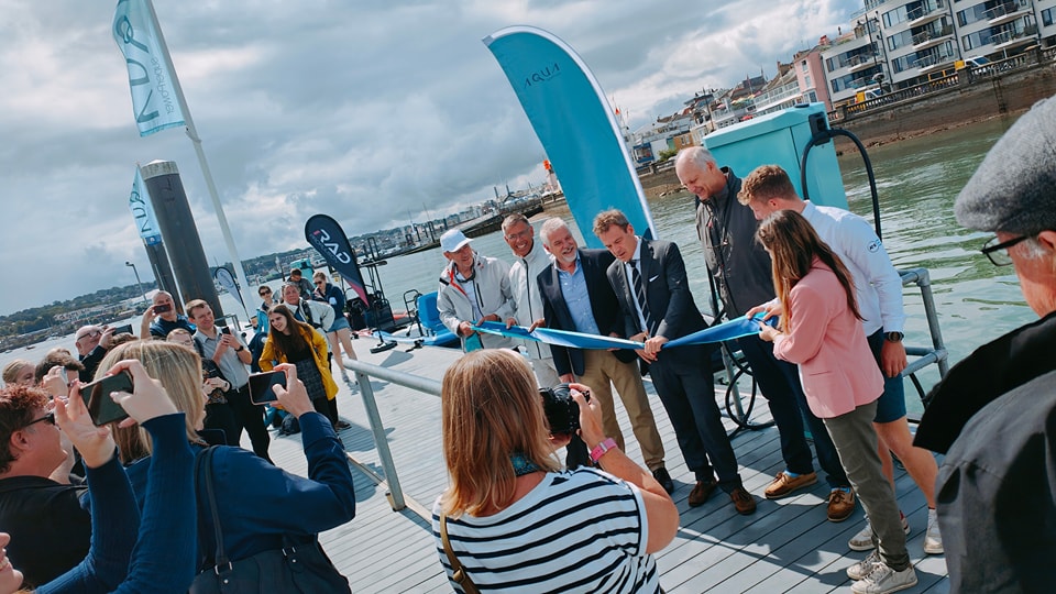 Cowes Harbour Commission and Aqua superPower have launched three new rapid chargers for electric boats in Cowes, Isle of Wight.