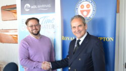 mDL Marinas avec le commodore du Royal Southampton Yacht Club