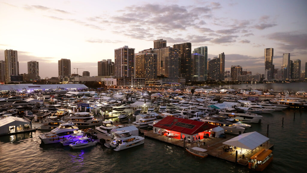 Miami Boatshow 1