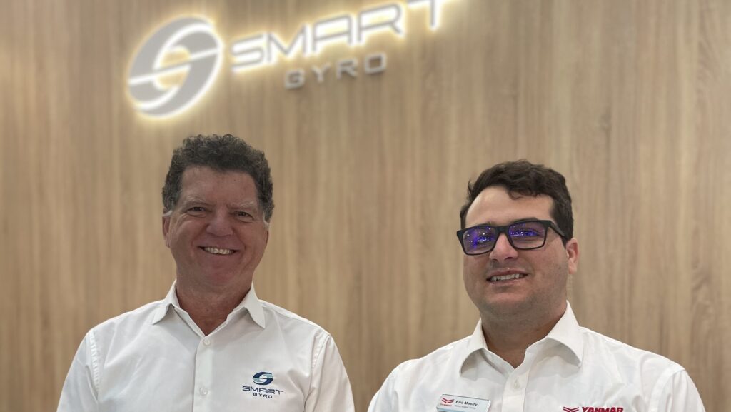 Smartgyro's Carlo Gazerro with YANMAR Mastry's Eric Mastry
