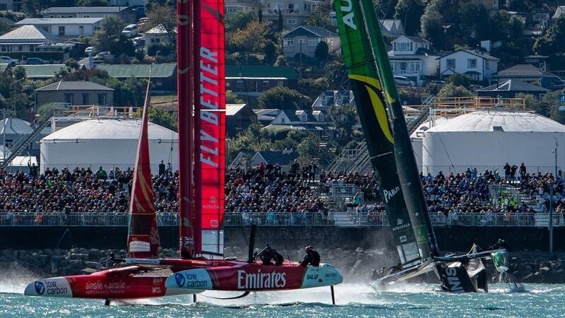 Het Australische SailGP-team botst op de finish afbeelding Ricardo Pinto en Sailgp
