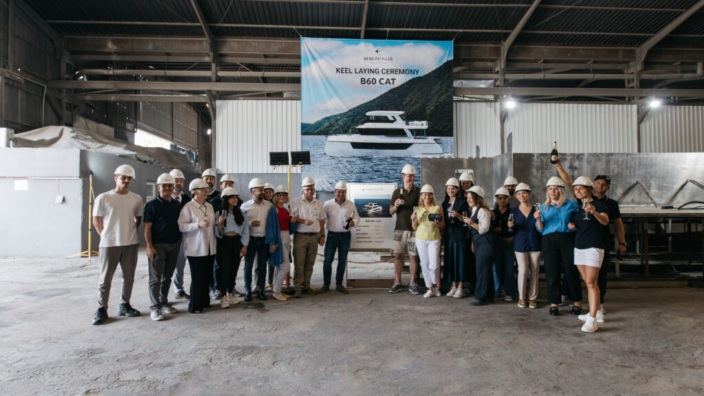Bering Yachts posa la chiglia per il primo catamarano