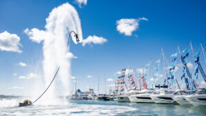南安普顿国际游艇展推出新的水翼功能