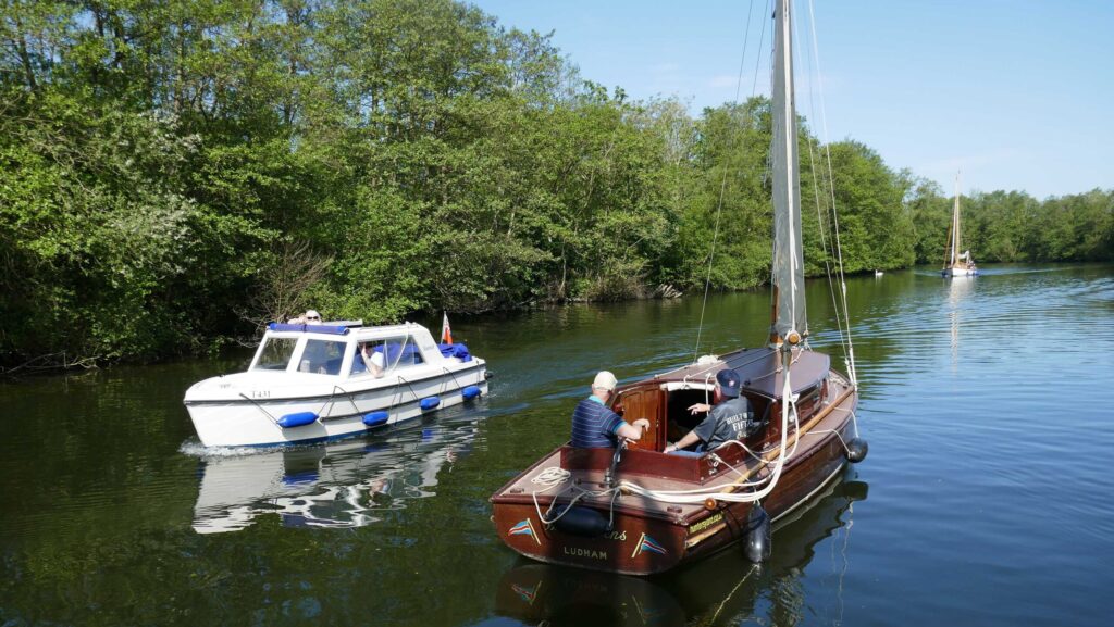 Broads-cruiser-and-sailing-dinghies - credit Inland Waterways Association collection - Martin-Hayden