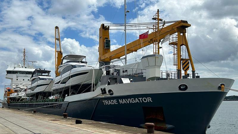 Trade Navigator quitte Southampton et se dirige vers Izmir, Turquie © Peters & May