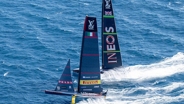 America's Cup foiling race boats racing