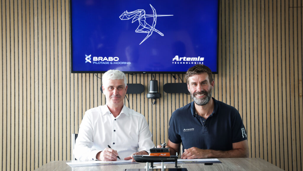 Artemis Technologies CEO Dr Iain Percy and CEO of Brabo Havenloodsen en Bootlieden BV Herman Van Driessche
