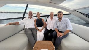 The Yacht Sales International and Sialia teams.