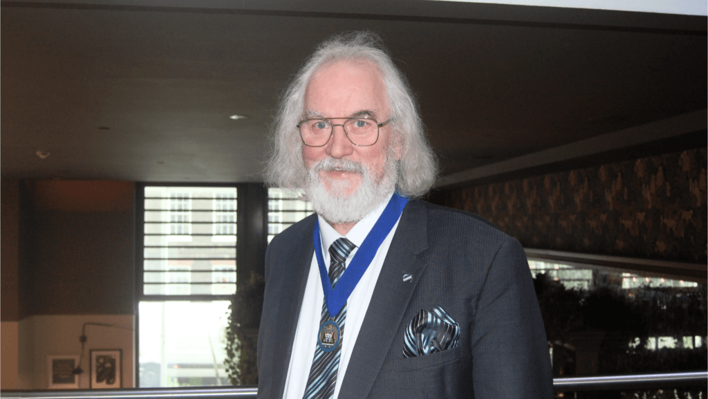 Professor Stephen de Mora assumes the role of IMarEST president