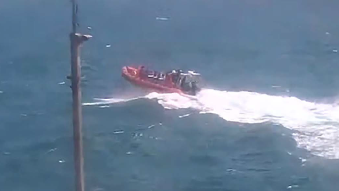 Lundy Explorer heads out to sea - taken from shore - on day of accident