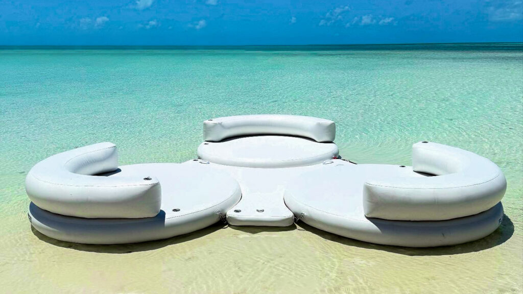 Image of FunAir Club Chaise Island, three inflatable chairs connected