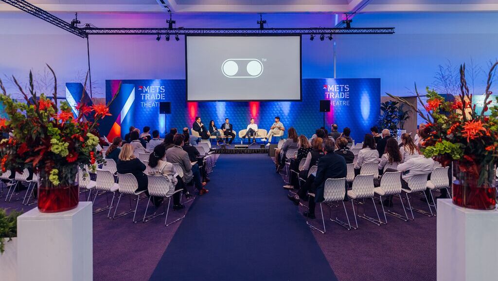 Metstrade show stage
