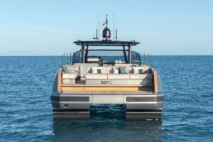 stern of Sanlorenzo