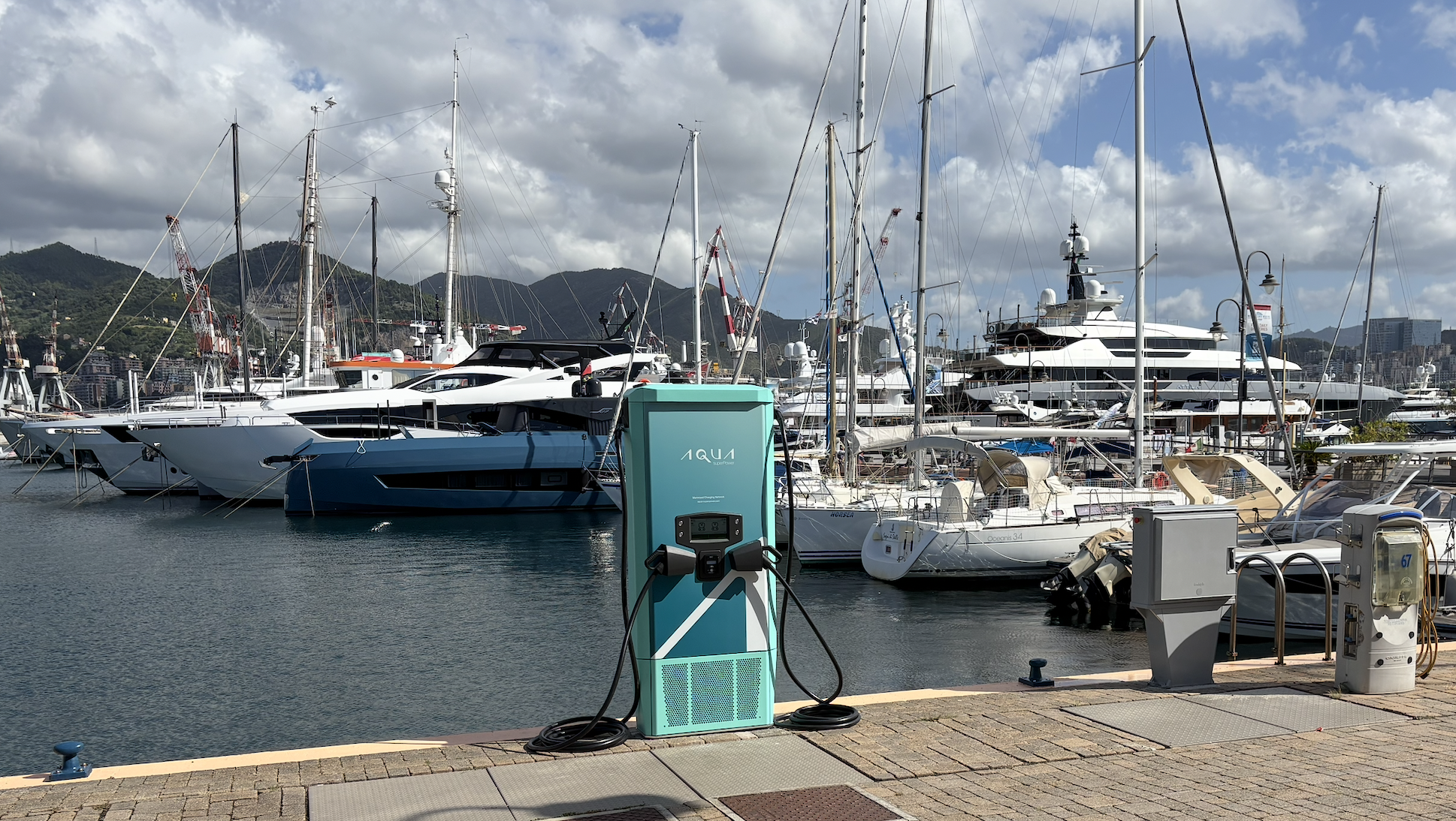 Image of electric marine charger in Genoa Marina
