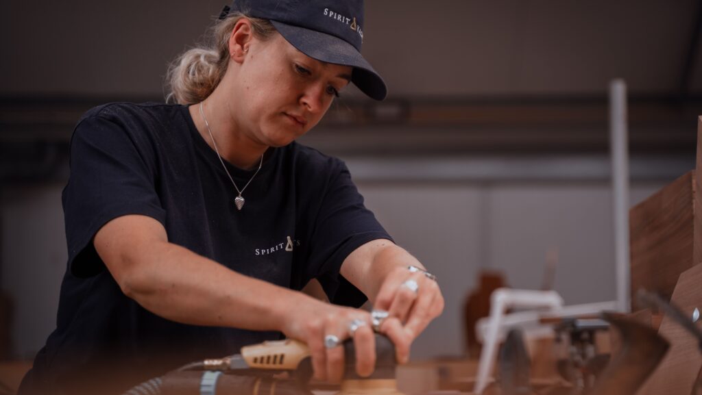 A boatbuilder in action
