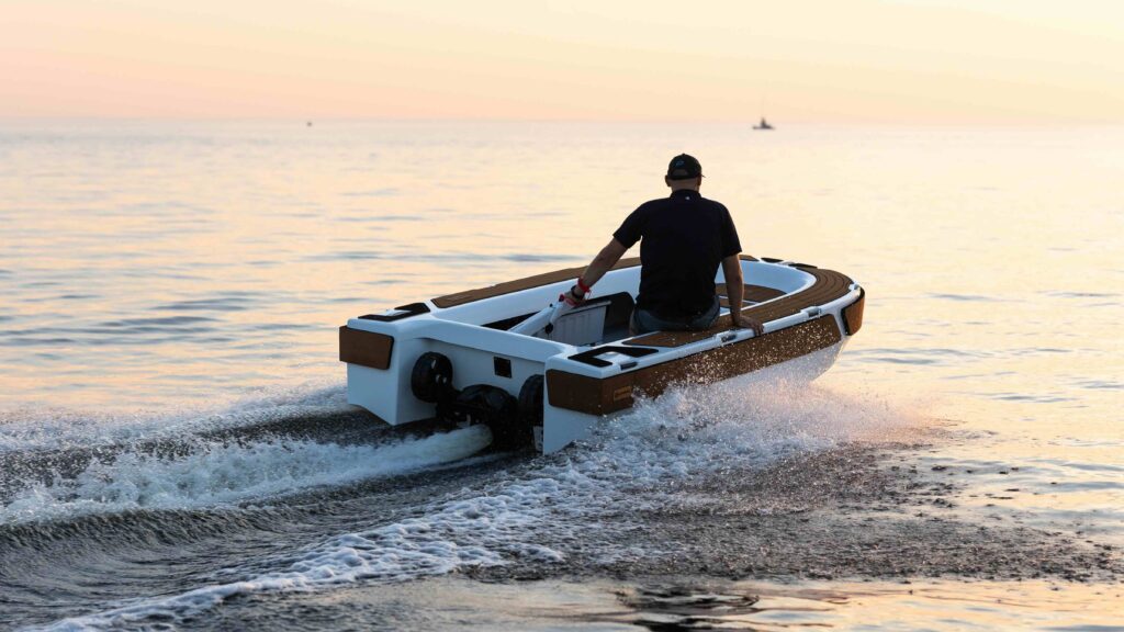 Zerojet electric tender