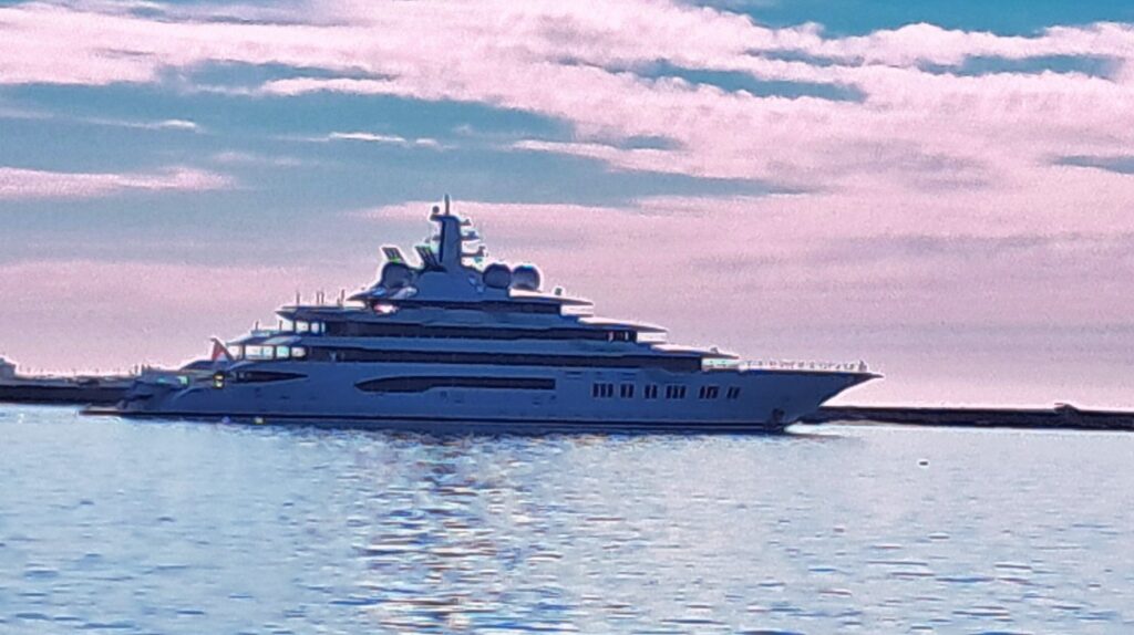 Amadea leaving the Port of San Diego 13 Nov 2025. cr William Posner