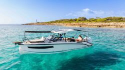Luxury Navan speed boat