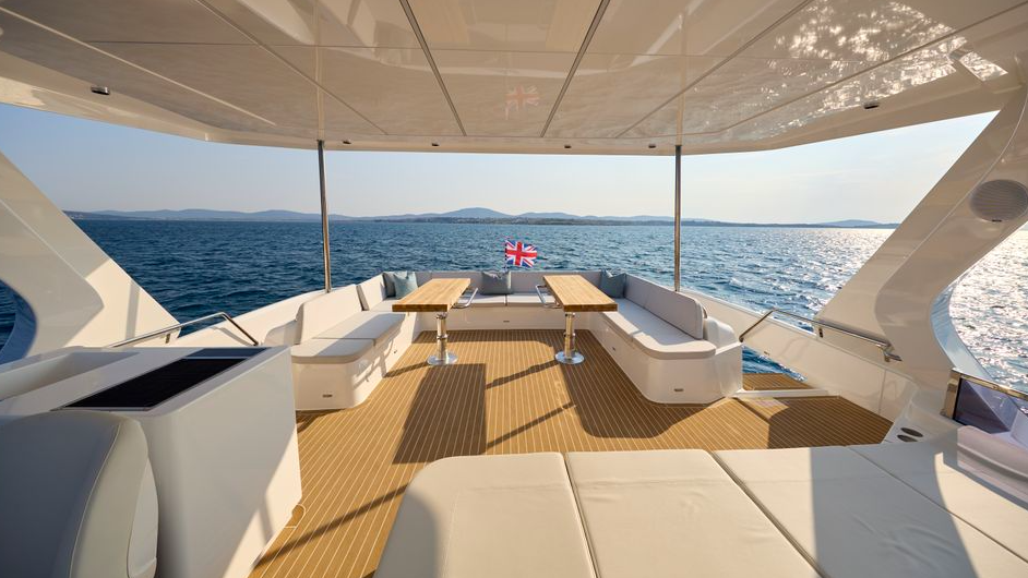 relaxation area on Omaya Yachts Omaya 50