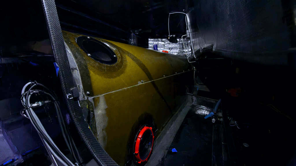 hydrogen tank onboard the IMOCA