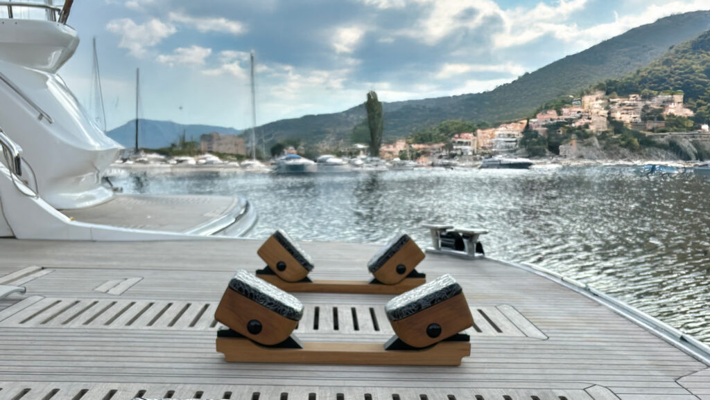 Universal chocks on deck