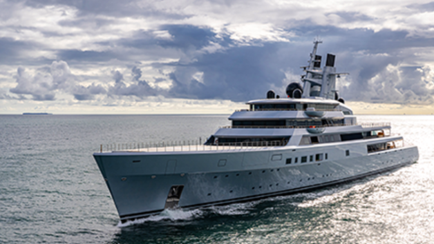 Dragonfly by Lürssen on water