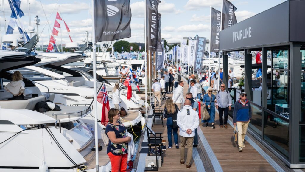 southampton boat show - Fairline boats stand