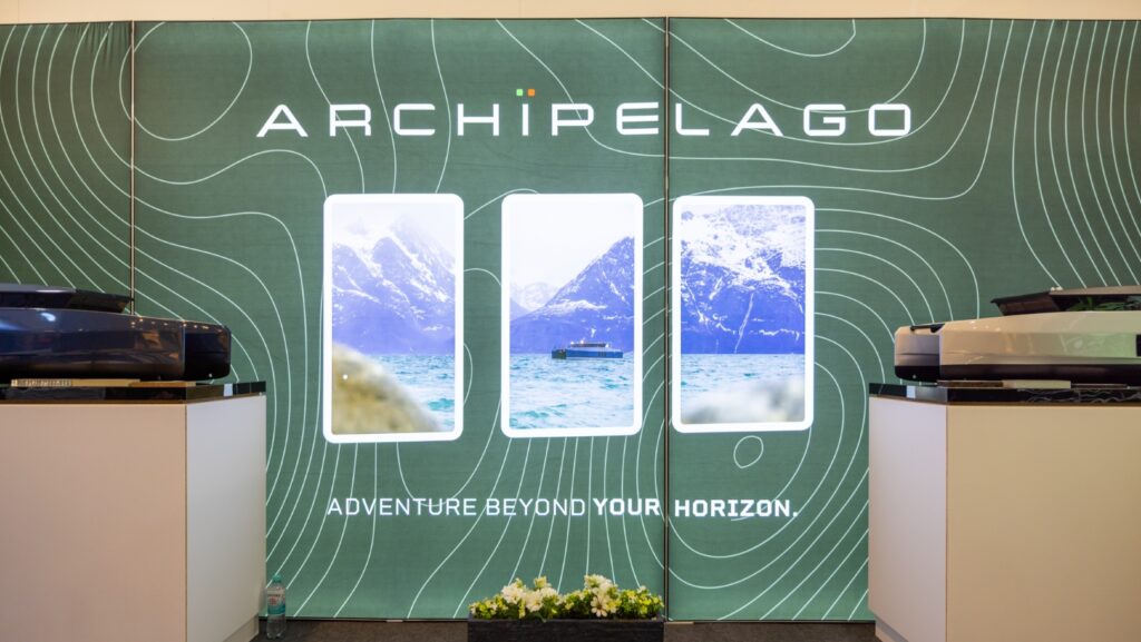 Archipelago stand at boot 2026