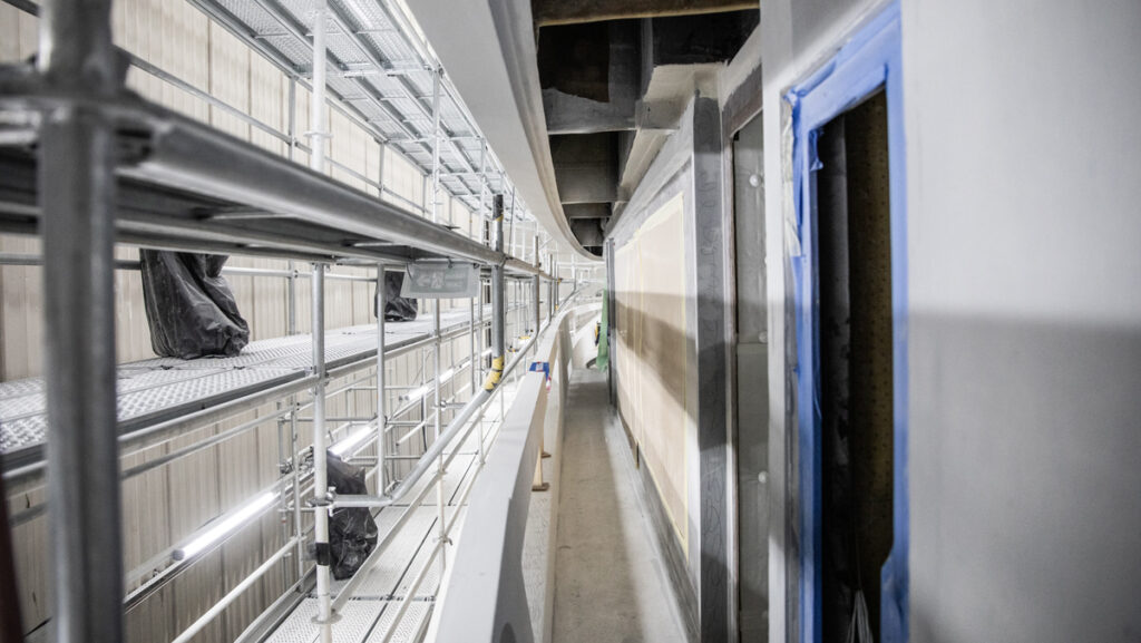 Sirena Yachts 118 being build - interior