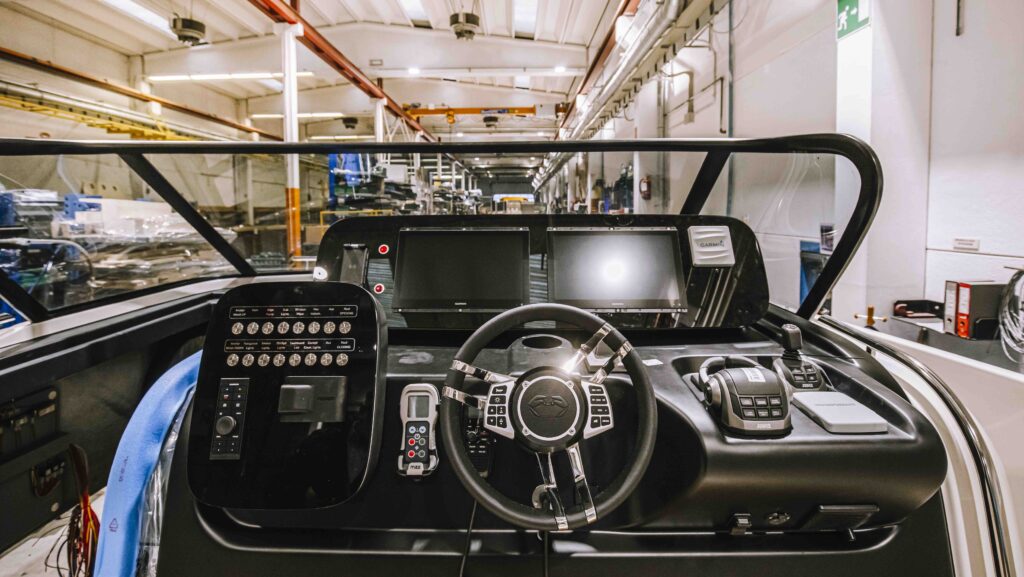 Inside Cranchi's factory - helm