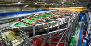 Teams are beginning lamination of Hull No.1 of the Sunseeker 134 superyacht