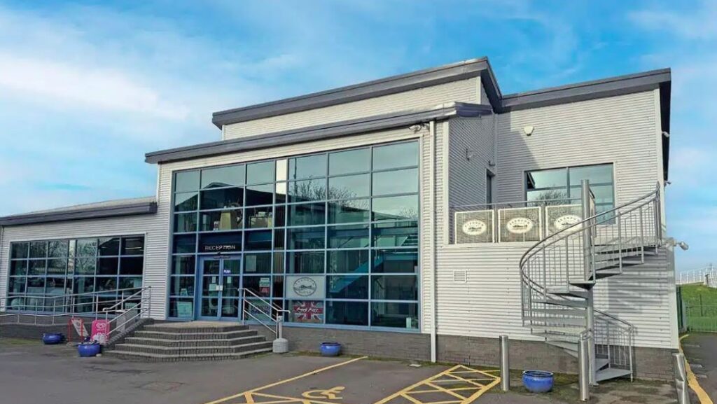 Farndon Marina provides boating accessories for local mooring holders