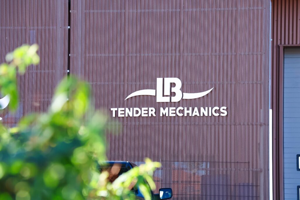 side of building with LB Tender Mechanics signage