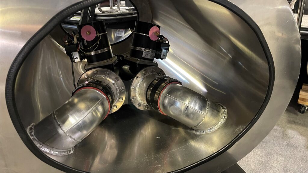 dock assist unit for boat