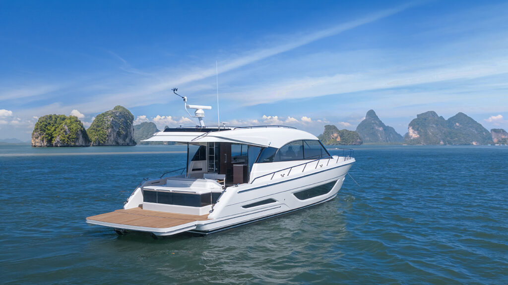 Maritimo S55