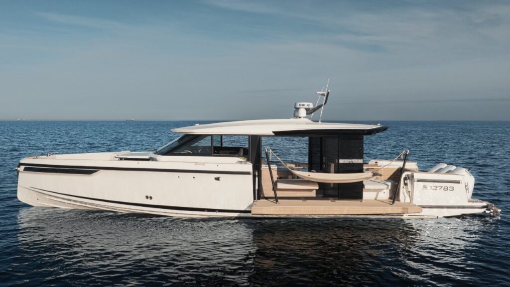 Saxdor 460 motor yacht with drop down side balcony