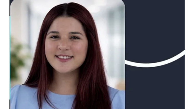 Brunette woman Daiane Alfaro