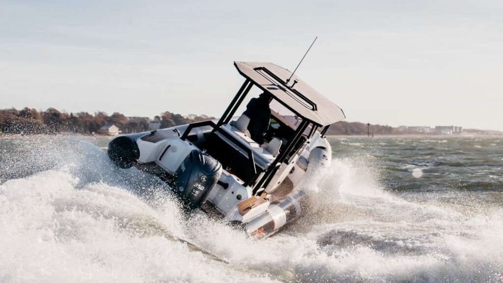 Arksen sport utiity boat view of stern