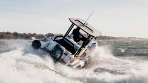 Arksen sport utiity boat view of stern