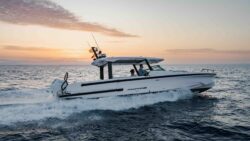 Axopar 38 Sun Top